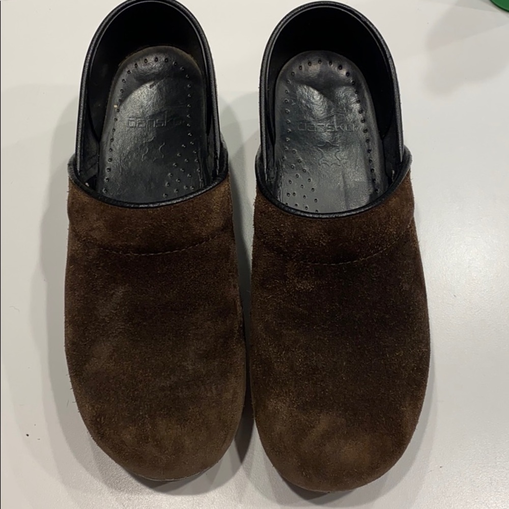 Brown danskos